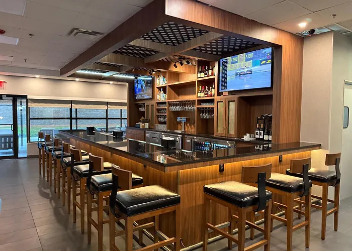 Sky Point Hotel & Suites - Atlanta Airport