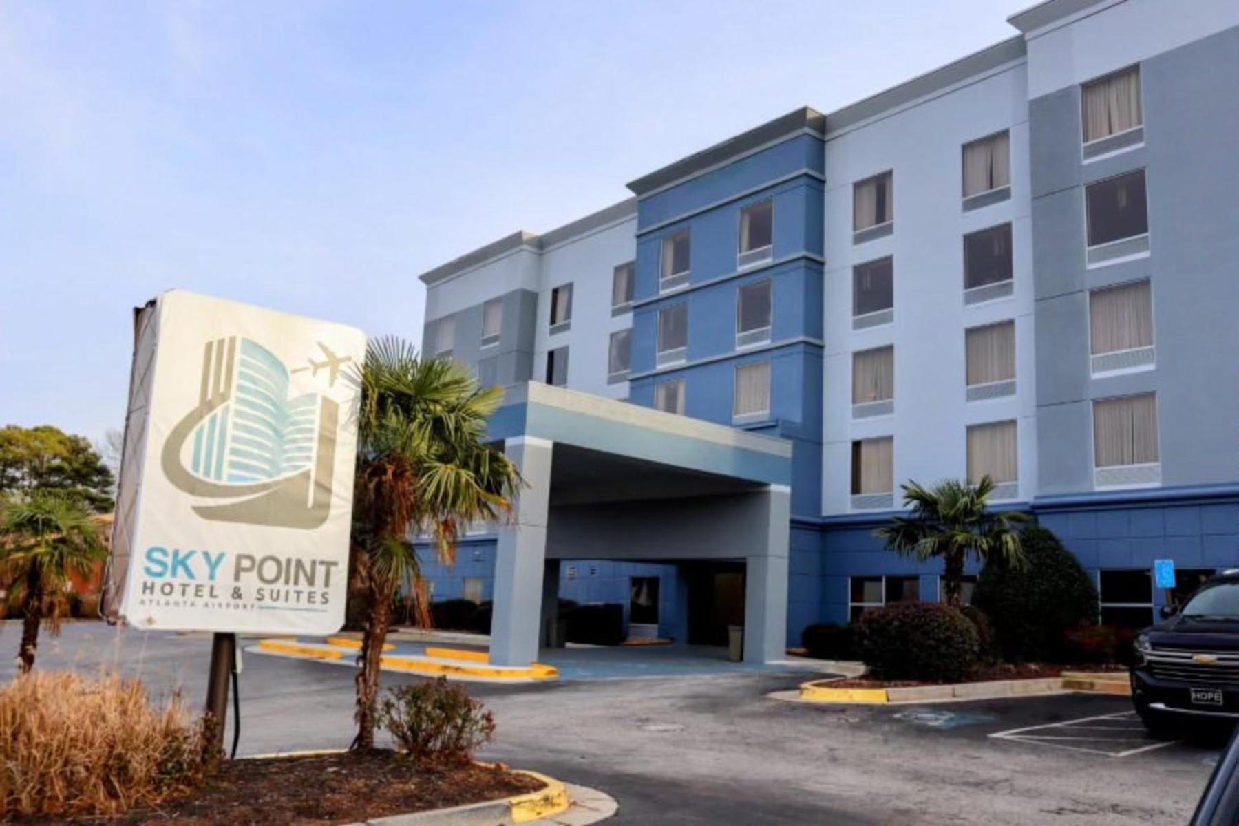 Western Y Airport South Hotel Forest Park