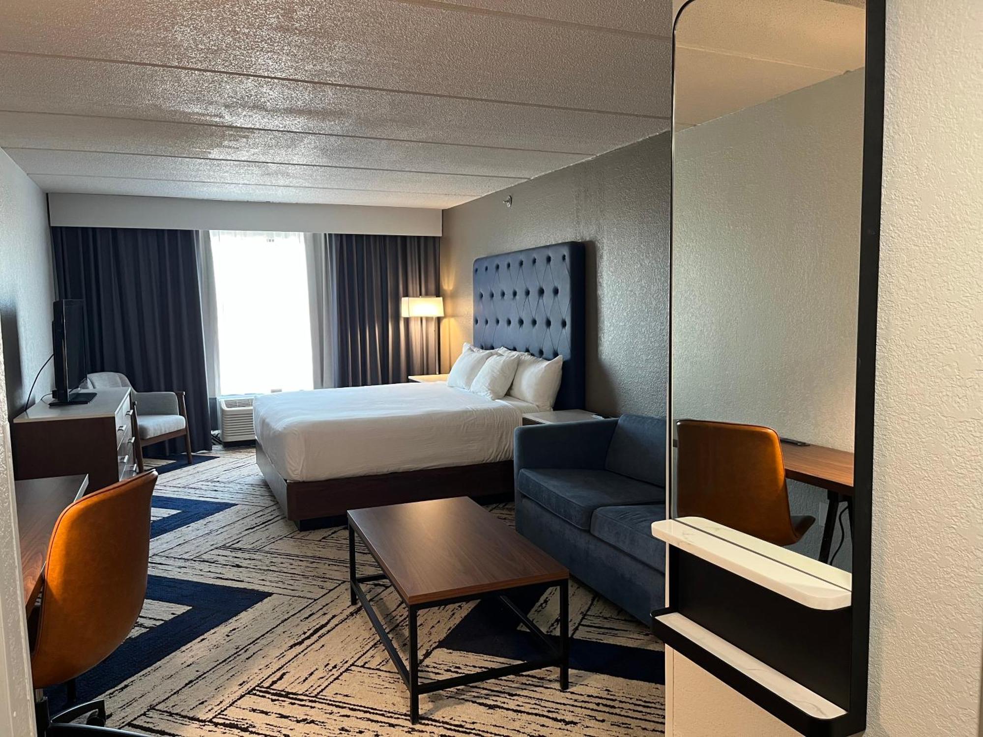 Hotel Western Y Airport South