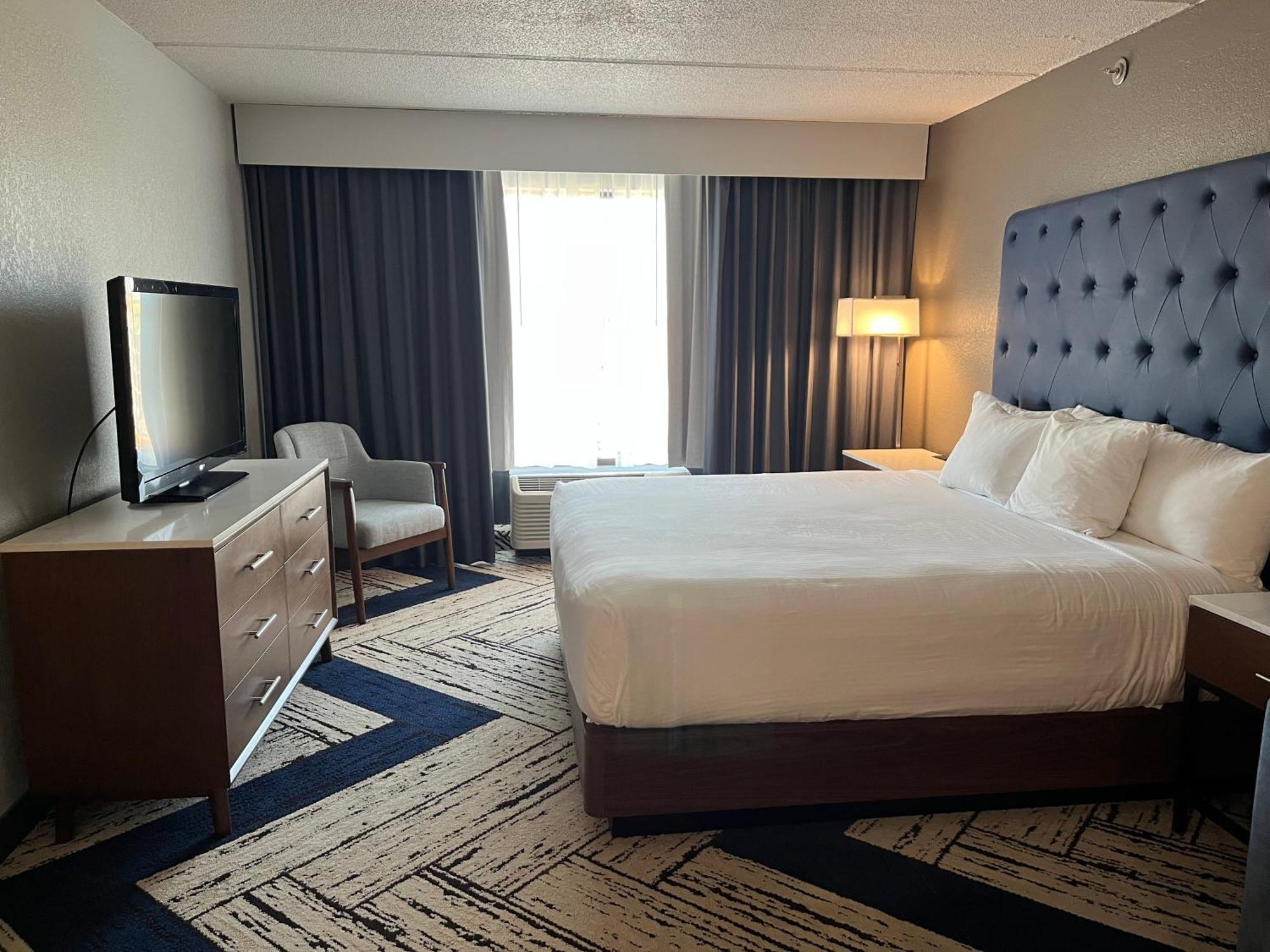 Sky Point & - Atlanta Airport Hotel Forest Park