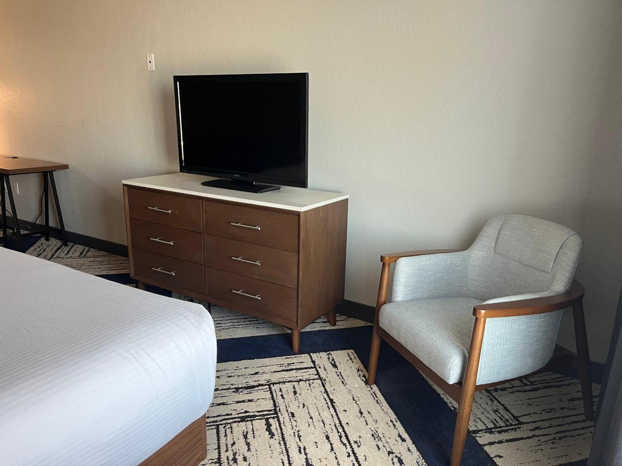Hotel Sky Point & - Atlanta Airport Forest Park