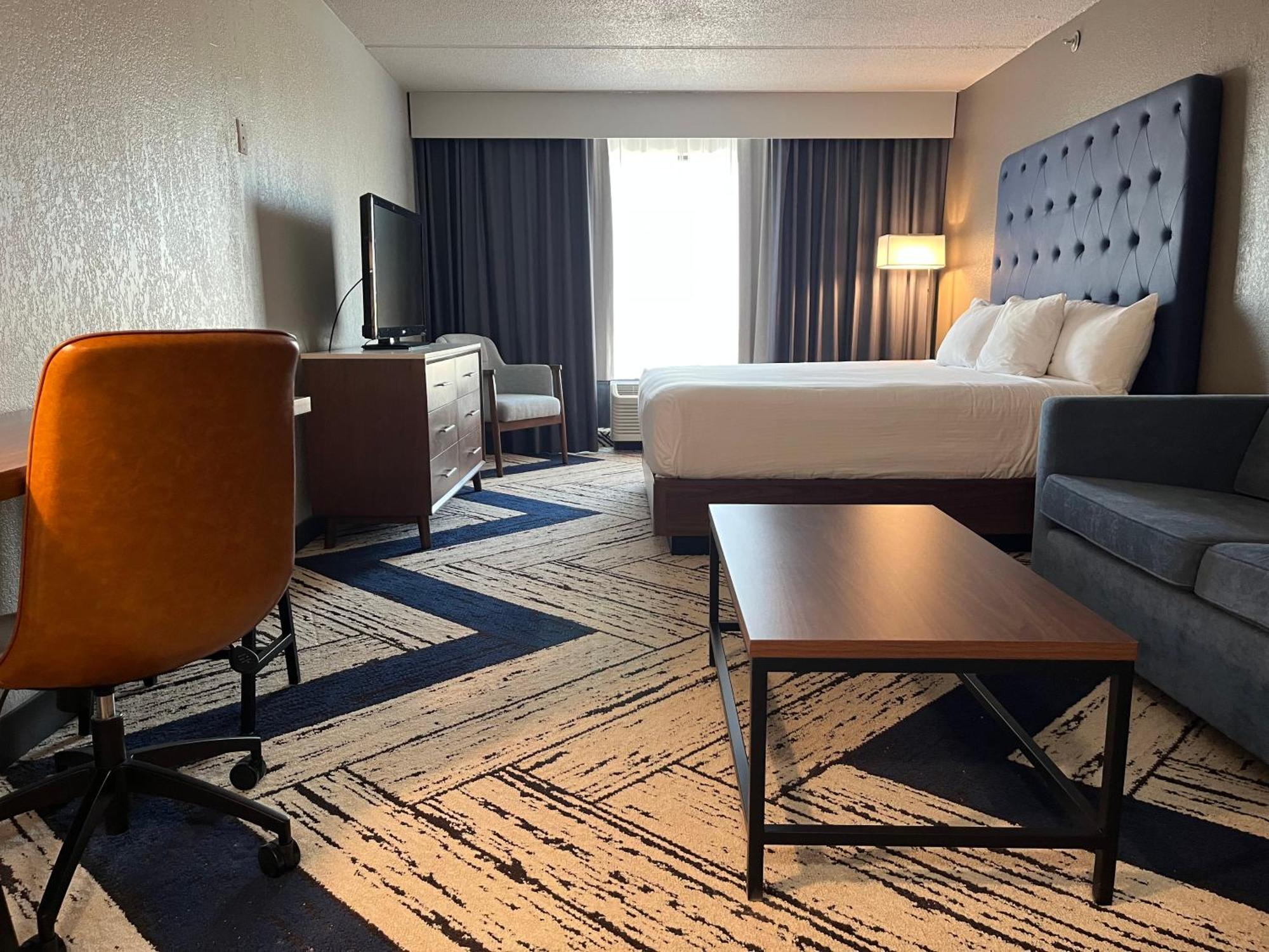 Western Y Airport South 3* Forest Park