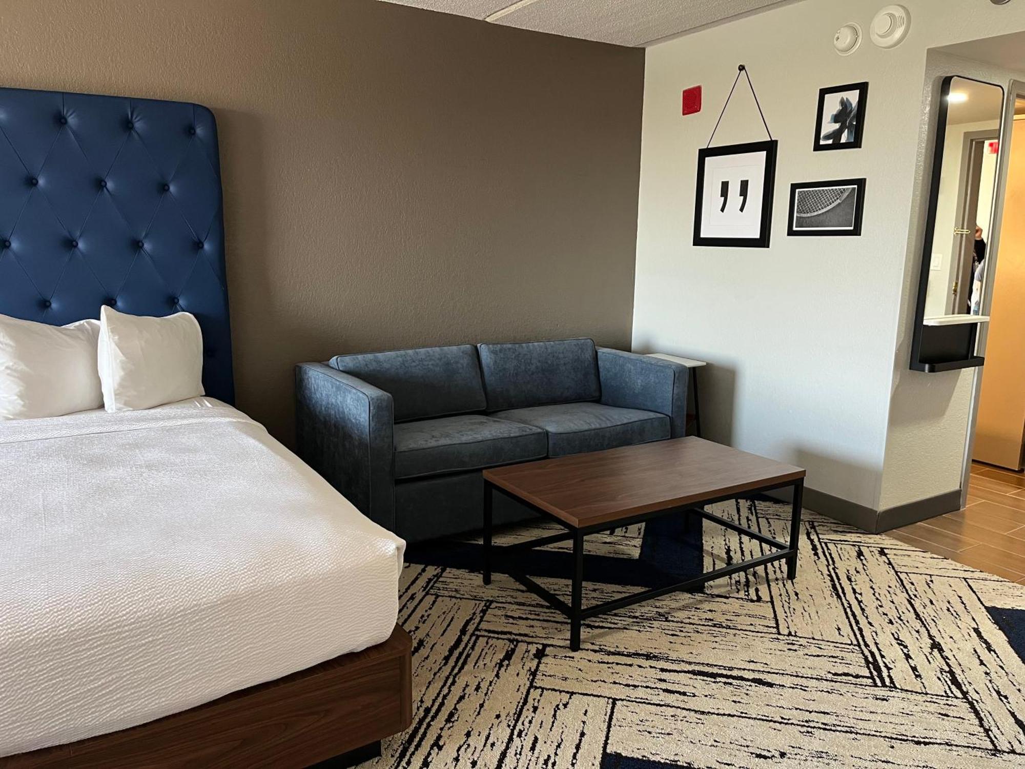 Western Hotel&suites Airport South 3* Forest Park