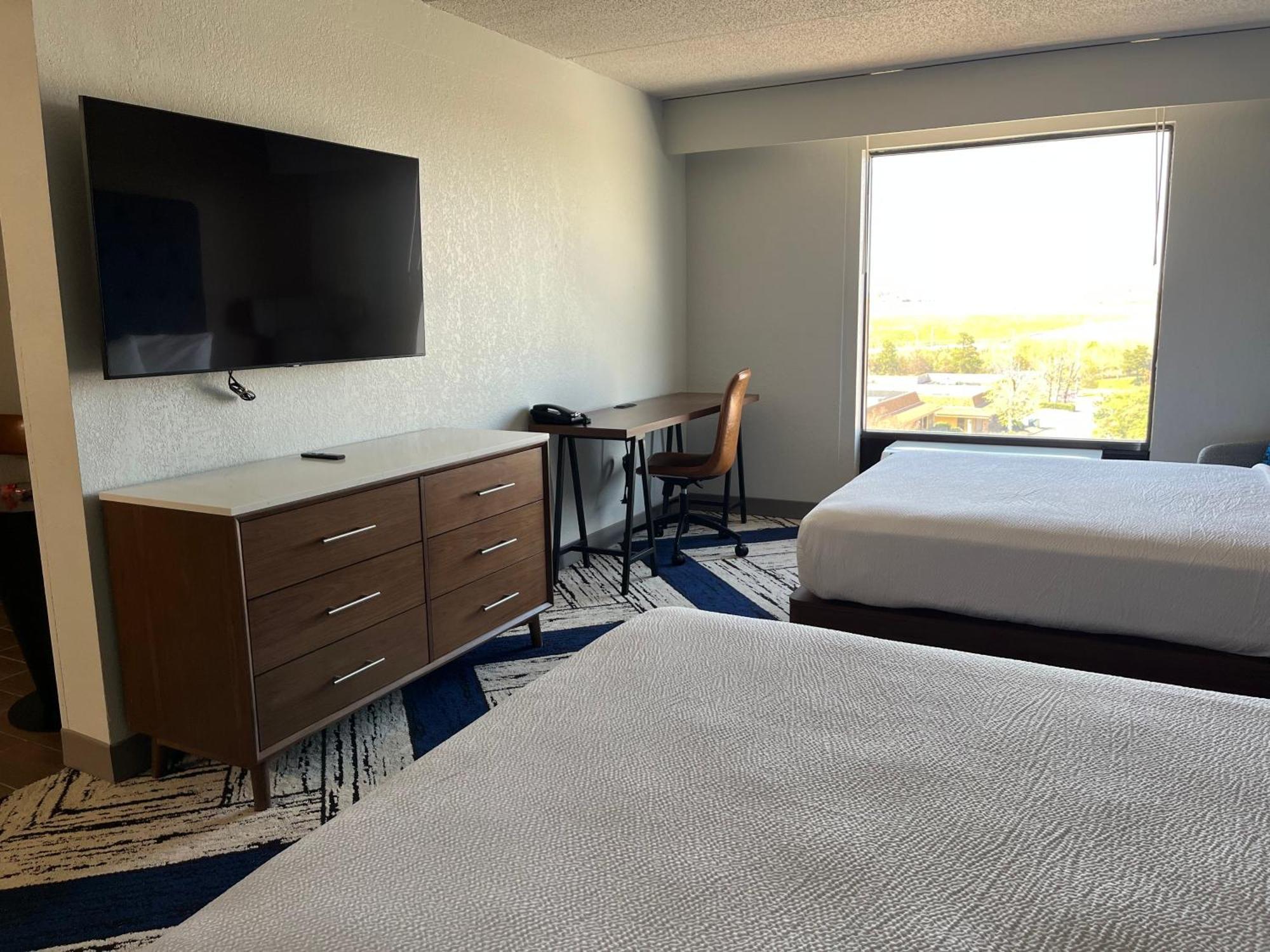 Hotel Sky Point & - Atlanta Airport Forest Park