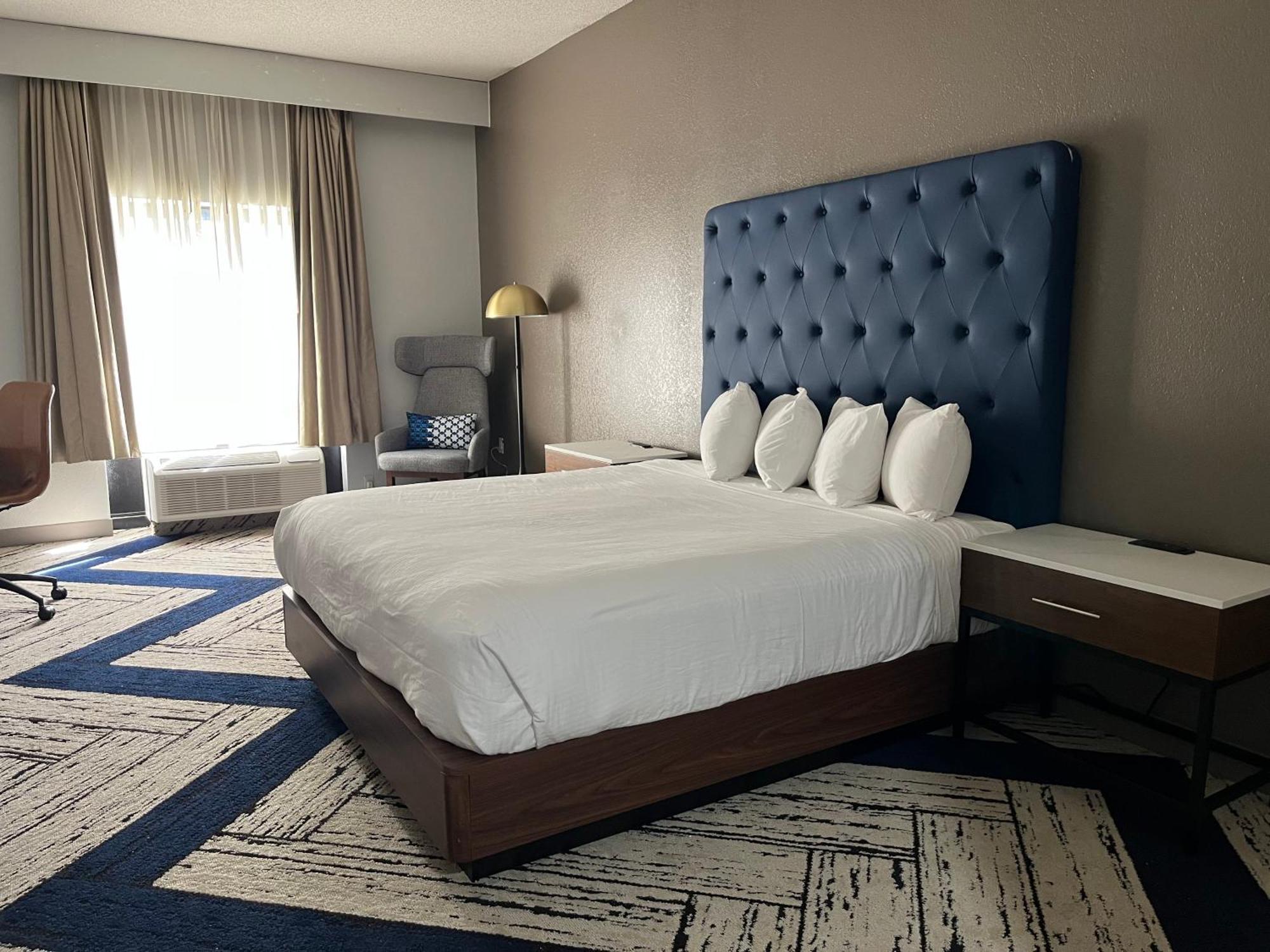 Western Hotel&suites Airport South Forest Park