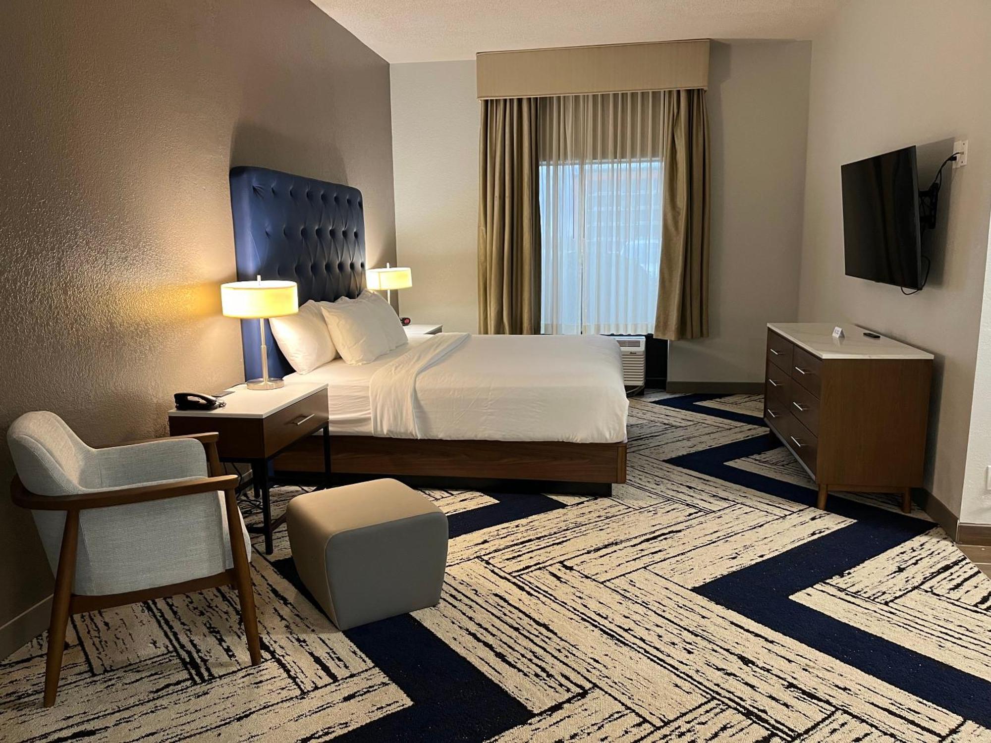 Sky Point & - Atlanta Airport 3*