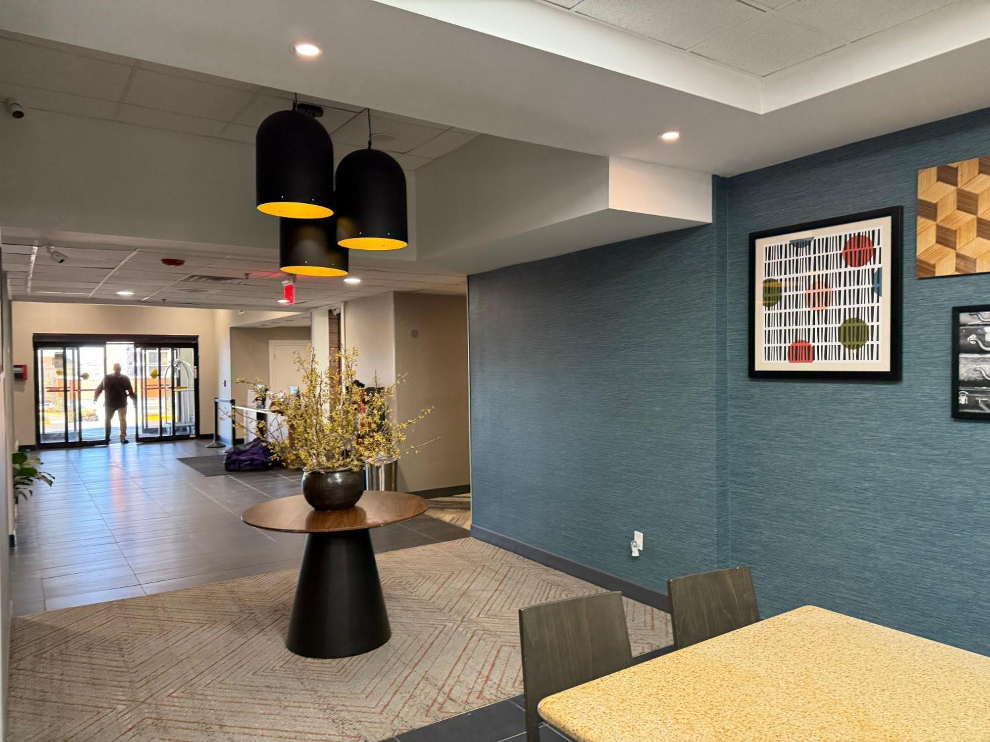 Hotel Western Y Airport South Forest Park