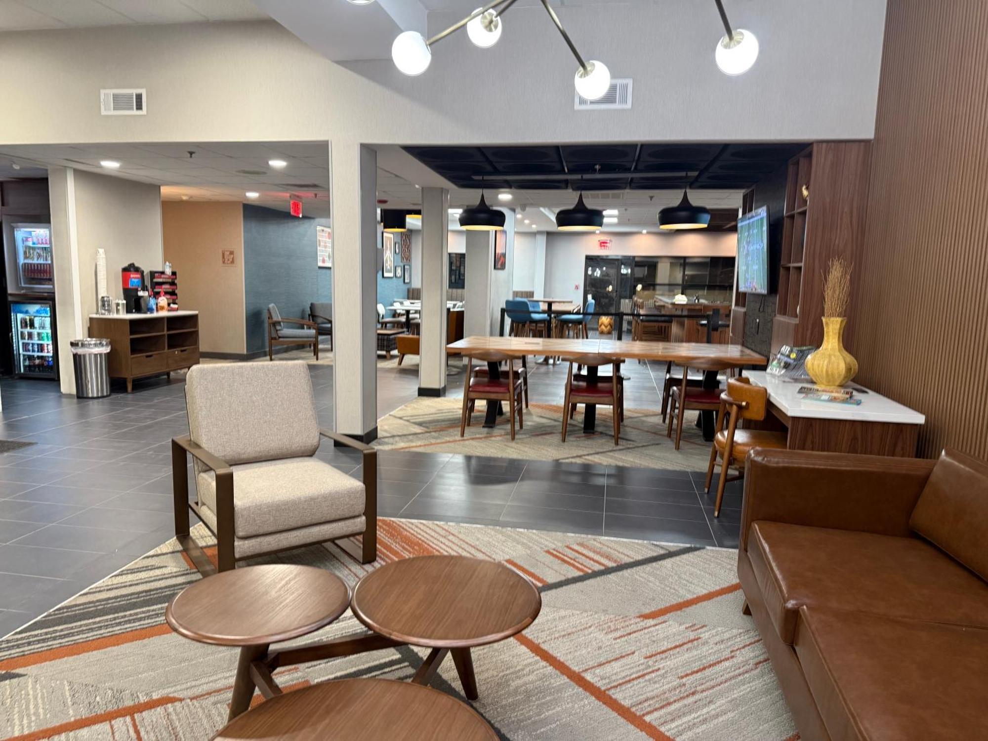 Sky Point & - Atlanta Airport 3*