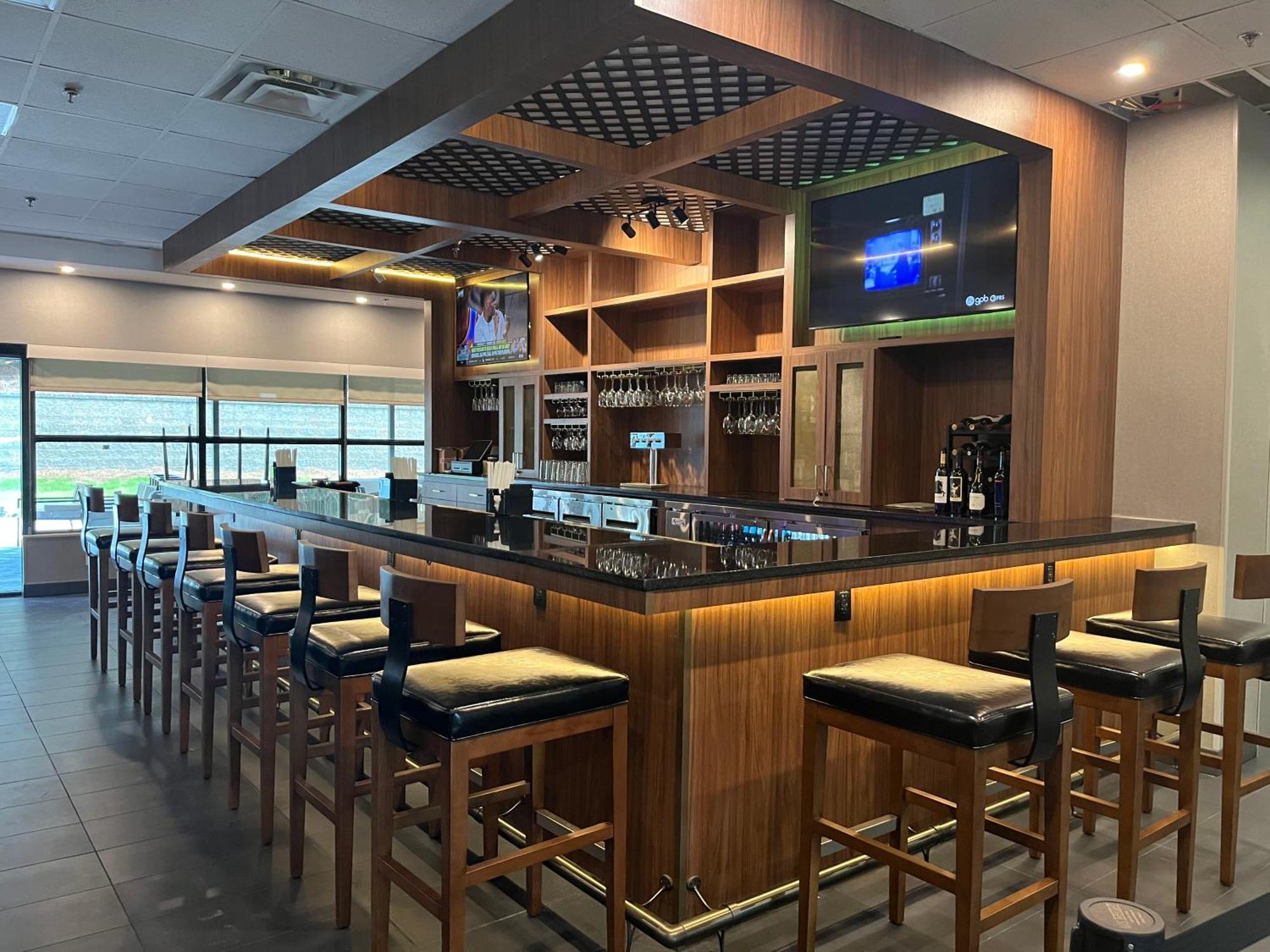 Western Hotel&suites Airport South 3*