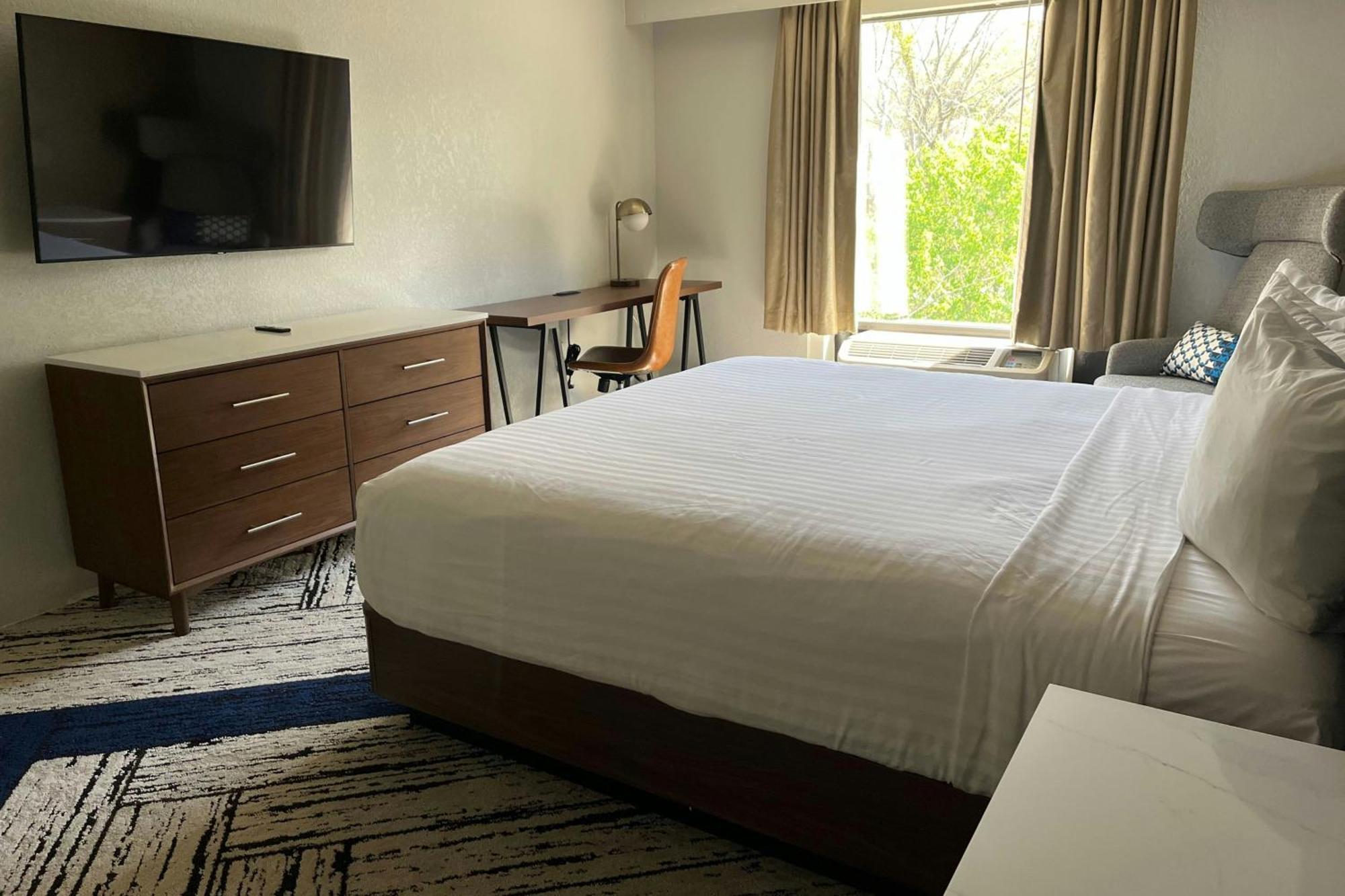 Western Hotel&suites Airport South Forest Park